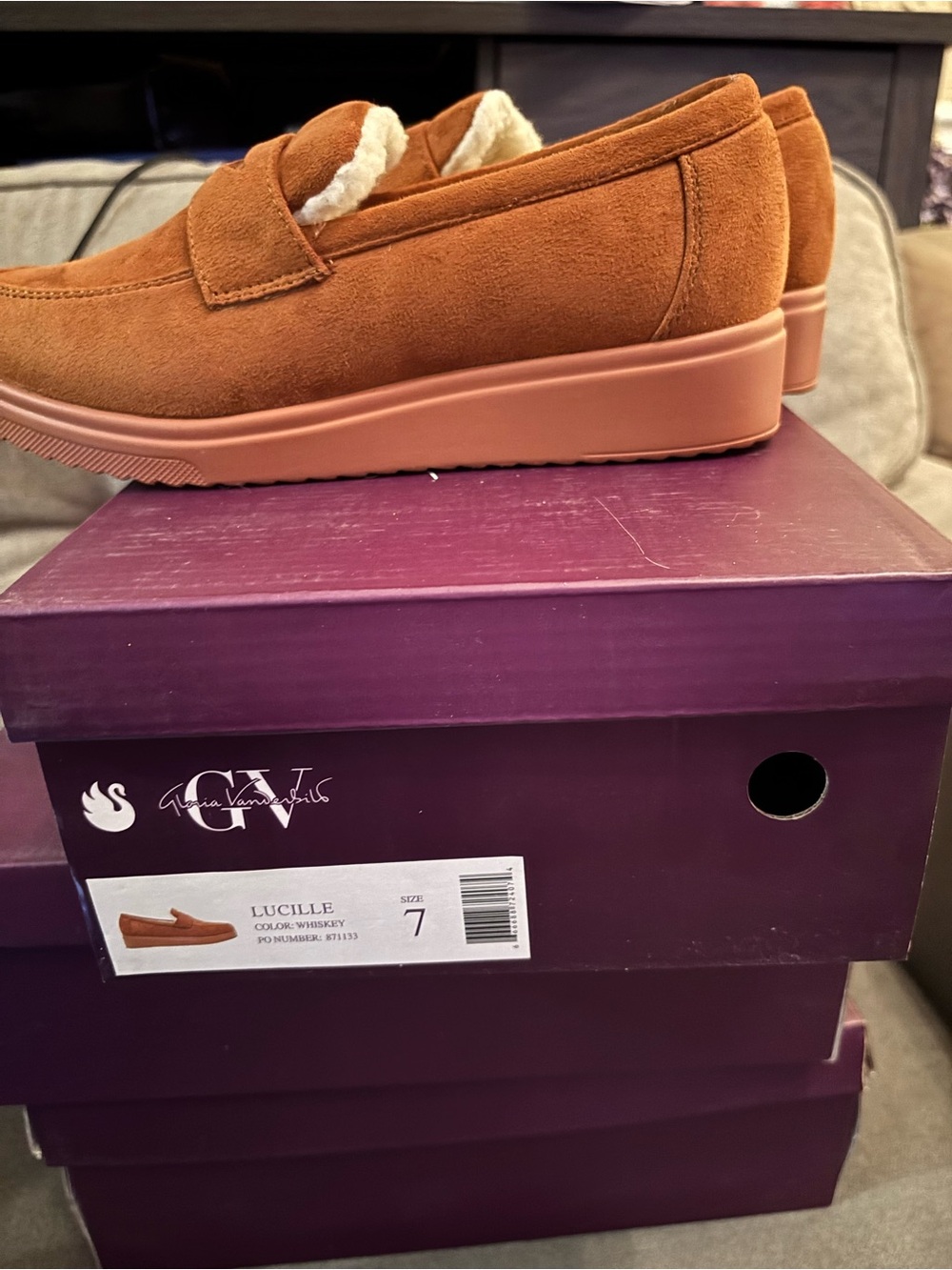 Gloria Vanderbilt Whiskey Brown Slip-On Fleece Lined Loafers.  NIB